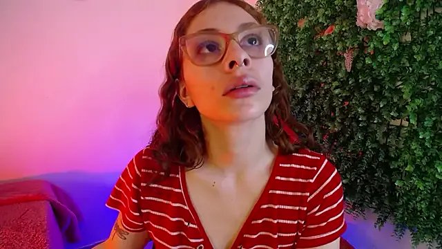 Katy_Van — Spread pussy