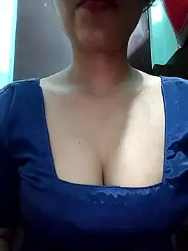 Freechat Kavita_ji on StripChat