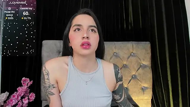 kaylee_lee on StripChat