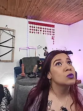 keila_j on StripChat