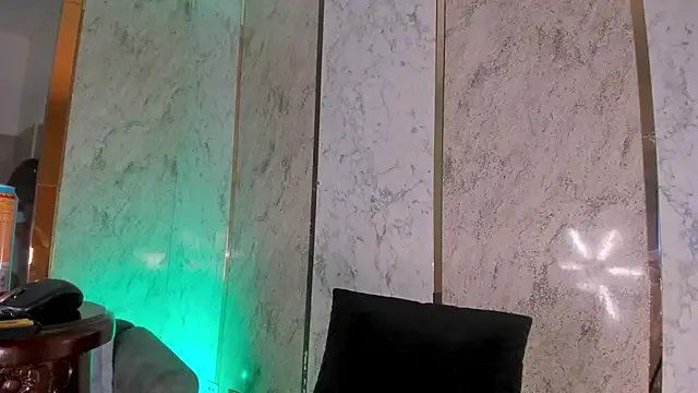 Keila_Mendoza on StripChat