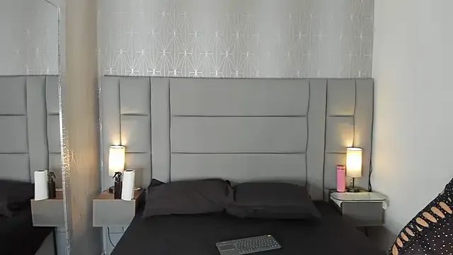 Kendall_Evanss on StripChat