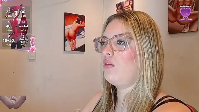 kendallclarkk03 on StripChat