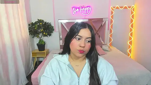 kendra_tay on StripChat