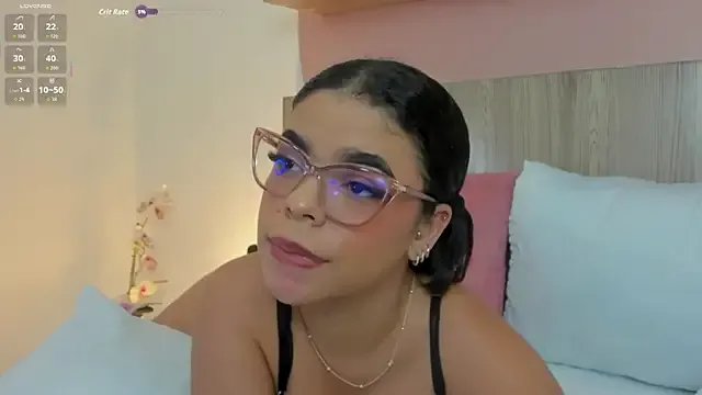 keniaa28_ on StripChat