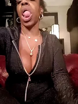 Kennady_Buxum_Goddess on StripChat