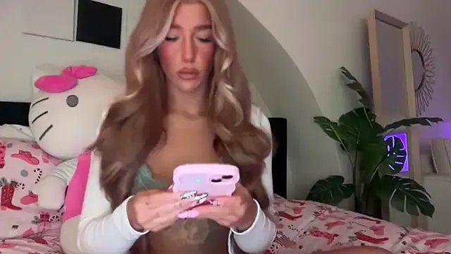 KENNIEXROSE on StripChat
