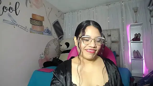 KEYRA-MILLER- on StripChat