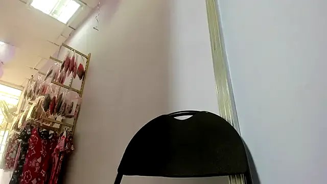 KEYRA-MILLER- on StripChat