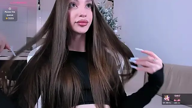 khloeforever on StripChat