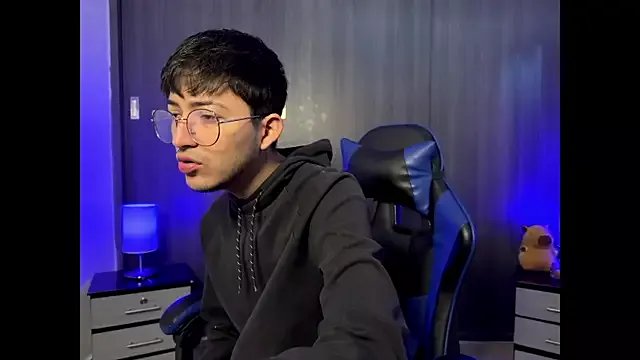 Freechat khonsu_s on StripChat