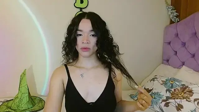 kiarablue on StripChat