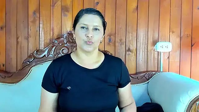 Freechat KikaDuque on StripChat