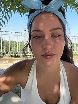 KikiWatson on StripChat