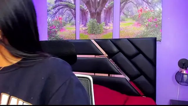 KimberlyVillaLobos on StripChat