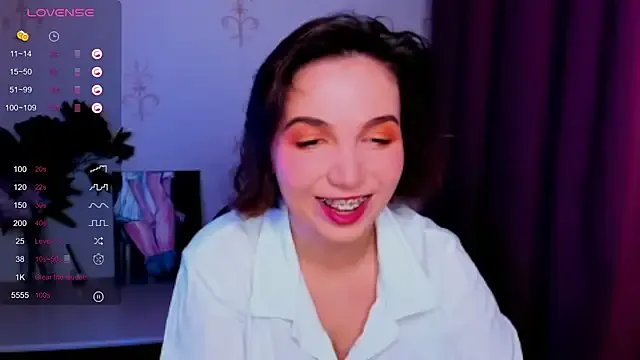 KindHazelHere_ on StripChat