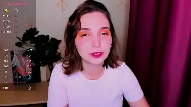 KindHazelHere_ on StripChat