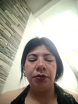 kinky_momm on StripChat