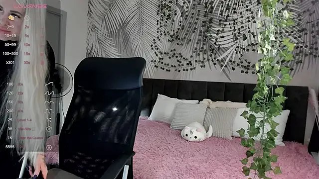 Kira_Key on StripChat