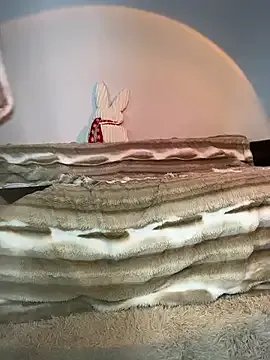 Freechat KiraBerht on StripChat