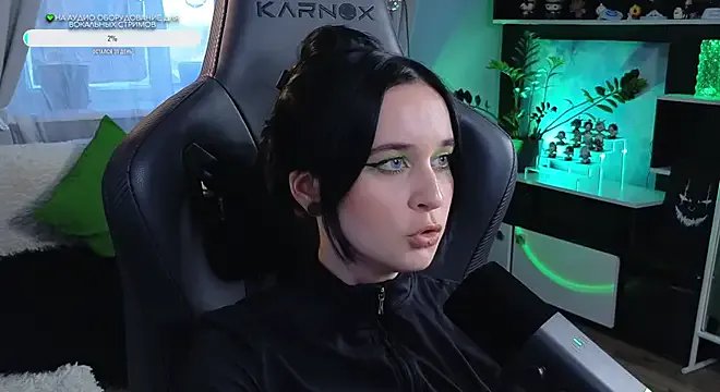 KiraLiLime on StripChat