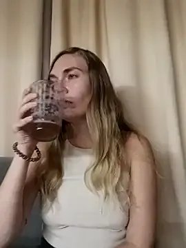 KisaVixen on StripChat