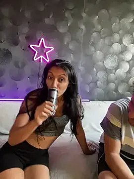 Freechat Kiscsillagg on StripChat