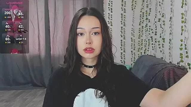 kittenrisha on StripChat