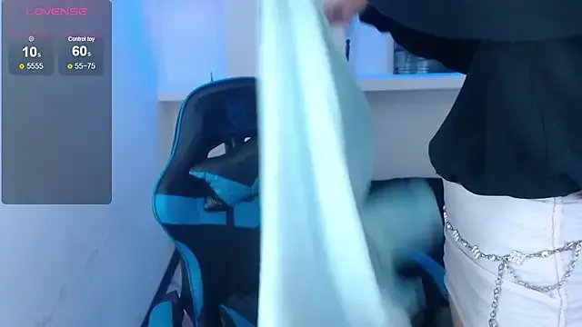 kittymiauu444 on StripChat