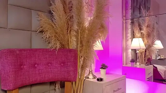 KITY_HILL on StripChat