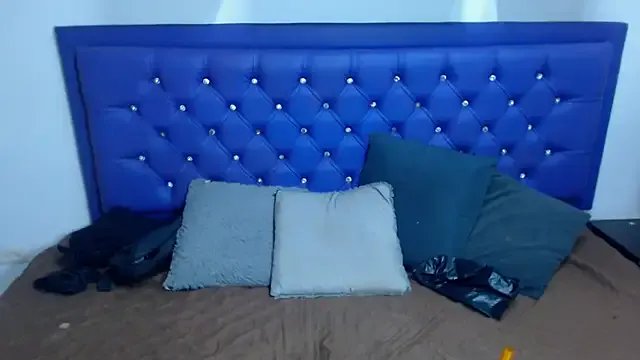 kiwii_nasty on StripChat