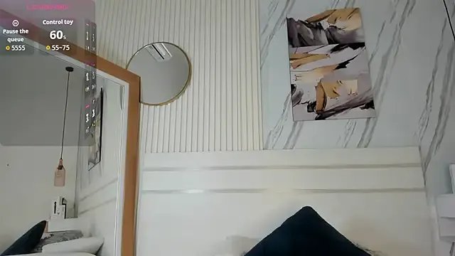 Kloeh_Star on StripChat