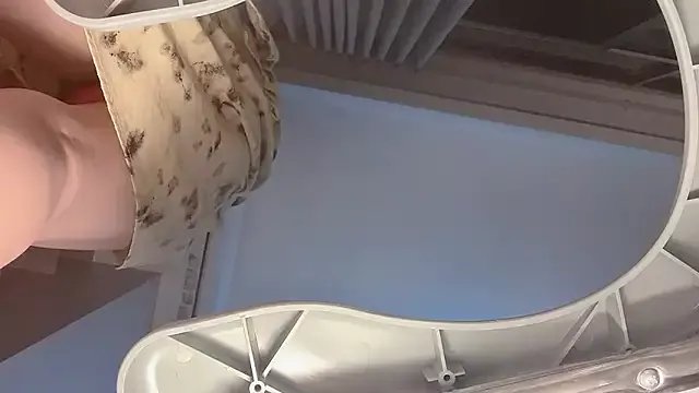 Krismil3 on StripChat