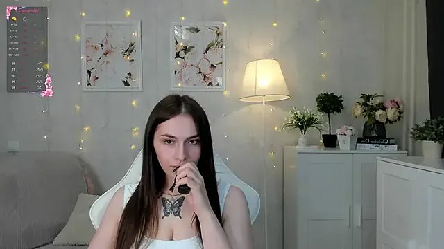 Kriss_beauty on StripChat