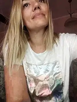 KrissSexi on StripChat