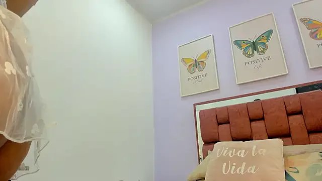 kristakinnky on StripChat