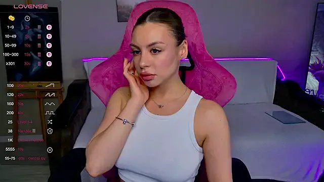 KristyDolly on StripChat