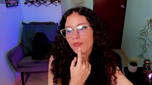 Krysten_Riter on StripChat