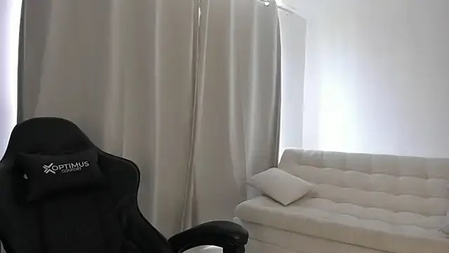 Freechat Kyleighc on StripChat