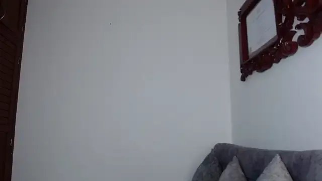 kyra_fox_ on StripChat