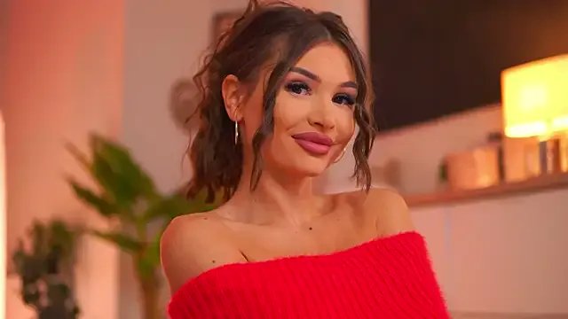 KyssaraPlay on StripChat 