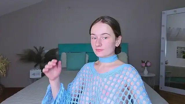 Freechat L1ittle_kitty_ on StripChat