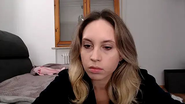 L_Sofia on StripChat