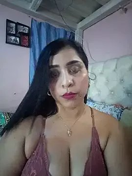 L_ucero on StripChat