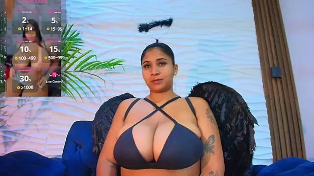 La_indiia on StripChat