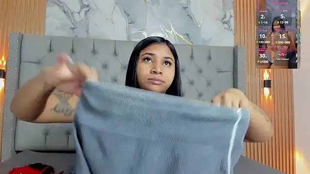 La_indiia on StripChat