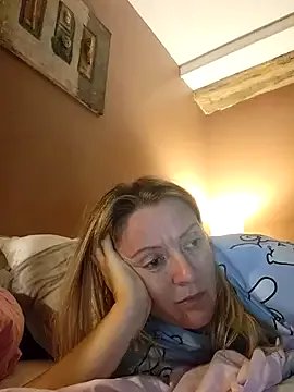 lady_charlyne on StripChat