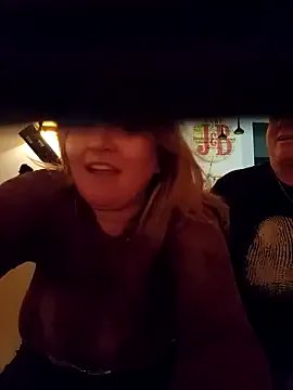 lady_charlyne on StripChat