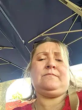 lady_charlyne on StripChat