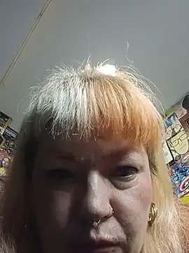 lady_polka — my first squirt